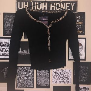 SOLD🦋 BRANDY MELVILLE LEOPARD PRINT ZELLY TOP